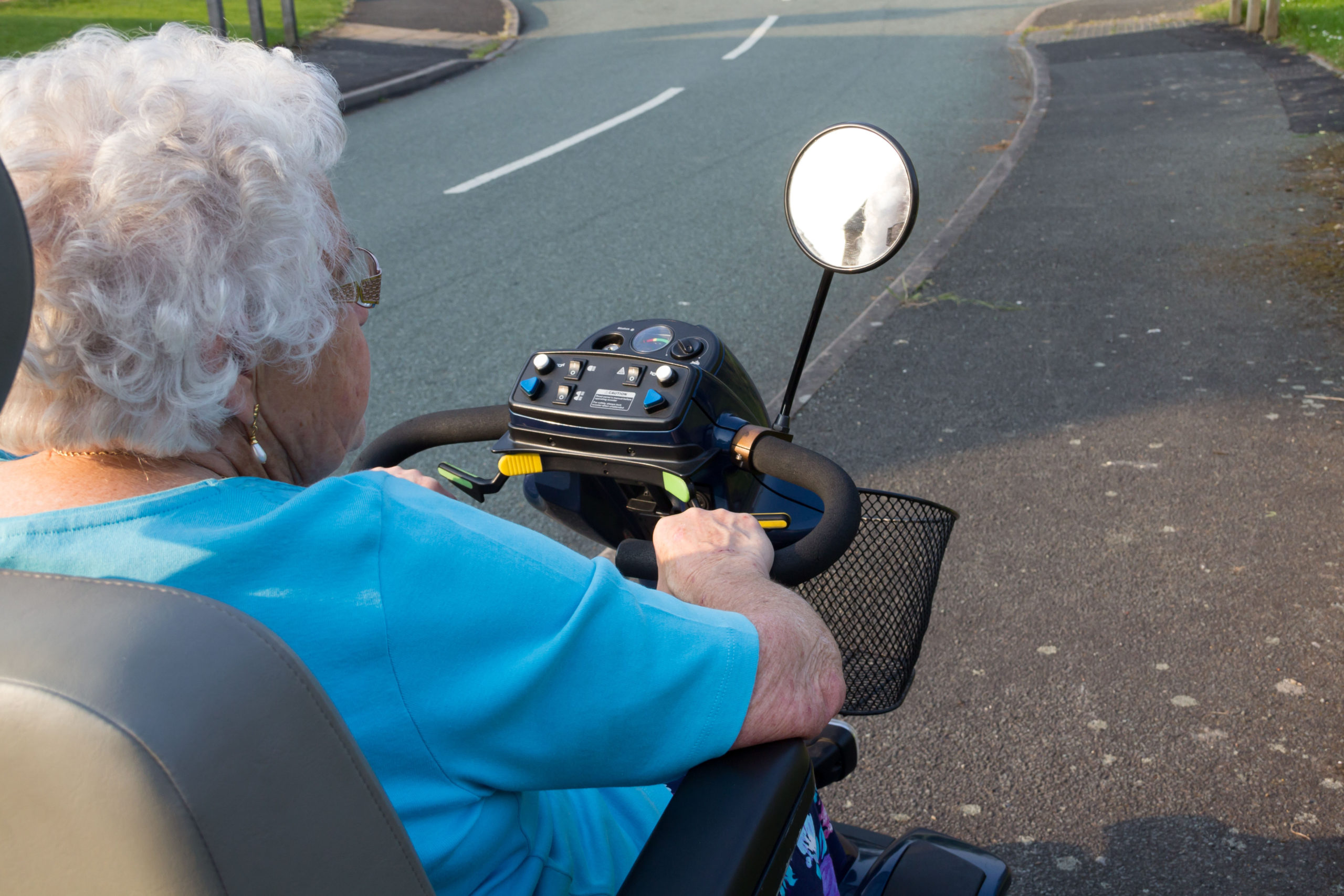 3 Signs It s Time To Get A Mobility Scooter Central States Mobility 3 Signs It s Time To Get A Mobility Scooter Central States Mobility